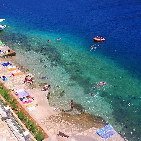 Toma I - Two Bedroom With Terrace And Sea View Marija